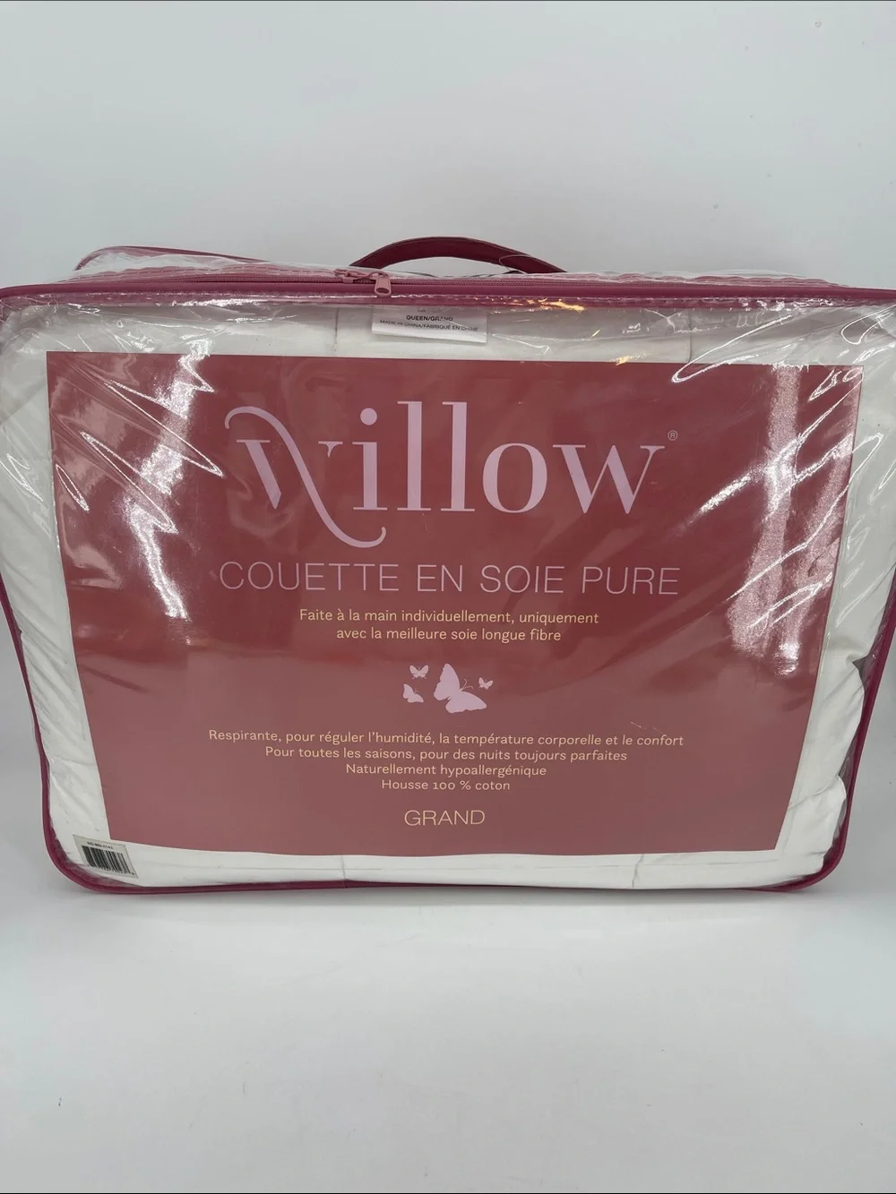Willow Pure Silk Filled White Comforter Queen Sized NWT